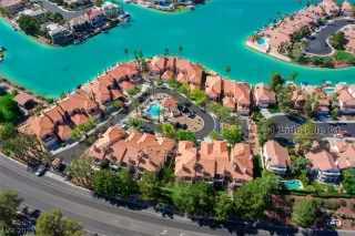 Photo #1: 2295880 Listing