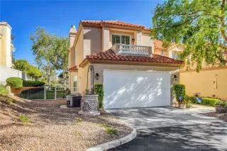 Photo #2: 2295880 Listing