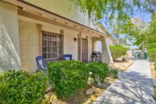 Photo #5: 2295894 Listing 