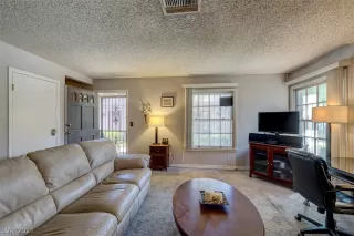 Photo #6: 2295894 Listing 