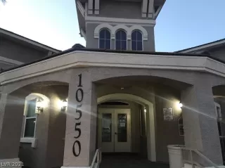 Photo #5: 2295925 Listing