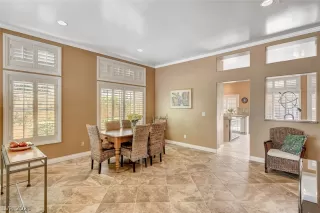 Photo #6: 2295926 Listing