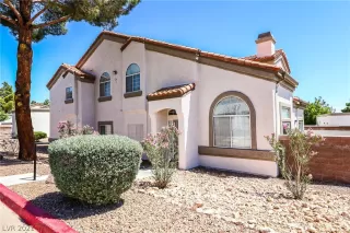 Photo #1: 2295932 Listing 