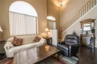 Photo #3: 2295932 Listing 