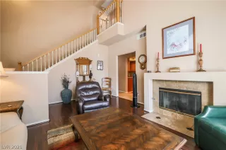 Photo #4: 2295932 Listing 