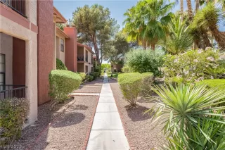 Photo #1: 2295933 Listing 