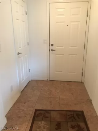 Photo #6: 2295937 Listing 