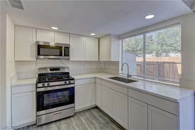 MLS: 2295946 Condo For Sale