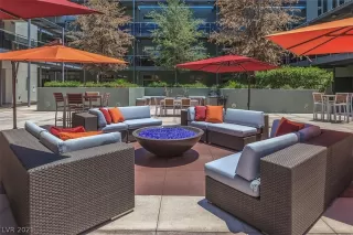 Photo #6: 2295962 Listing