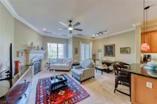 Photo #5: 2295965 Listing