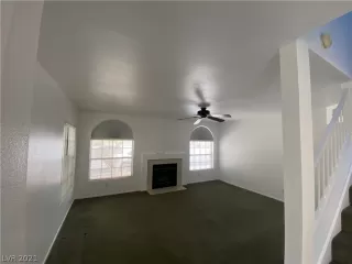 Photo #2: 2295974 Listing 