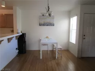 Photo #6: 2295976 Listing 