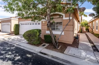 Photo #1: 2296029 Listing 