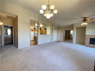 Photo #2: 2296038 Listing 