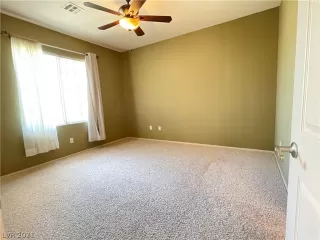 Photo #6: 2296038 Listing 