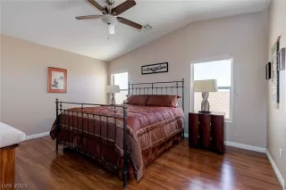 Photo #6: 2296047 Listing