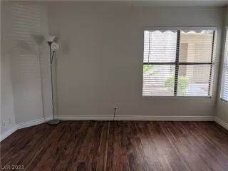 Photo #6: 2296122 Listing 