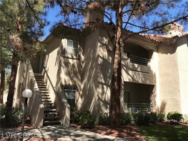 MLS: 2296129 Condo For Sale