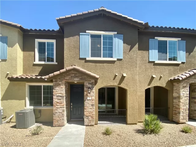MLS: 2296138 Condo For Sale