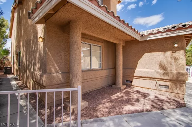 MLS: 2296147 Condo For Sale