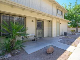 Photo #2: 2296157 Listing 