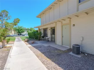 Photo #3: 2296157 Listing 