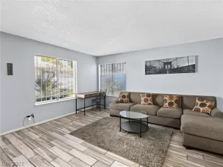 Photo #6: 2296157 Listing 