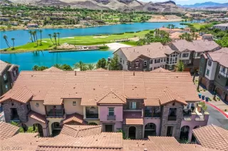 Photo #3: 2296162 Listing