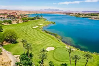 Photo #5: 2296162 Listing