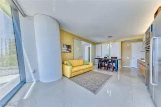 Photo #4: 2296170 Listing 