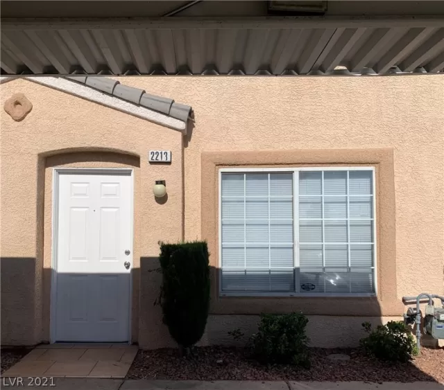 MLS: 2296182 Condo For Sale