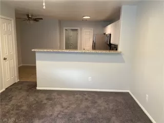 Photo #2: 2296182 Listing