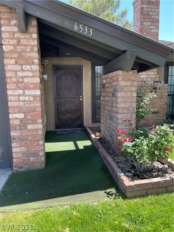 MLS: 2296187 Condo For Sale