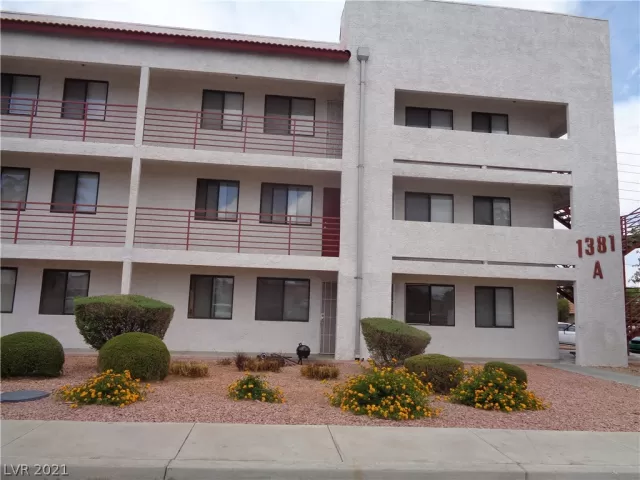 MLS: 2296198 Condo For Sale