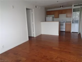 Photo #2: 2296198 Listing 