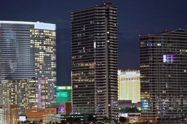 MLS: 2296247 Condo For Sale