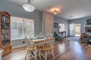 Photo #6: 2296273 Listing