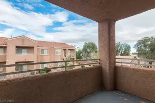 Photo #6: 2296286 Listing