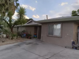 Photo #5: 2296313 Listing 