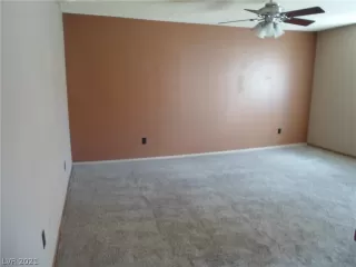 Photo #5: 2296320 Listing 