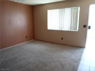 Photo #6: 2296320 Listing 