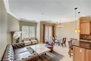 Photo #3: 2296336 Listing