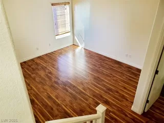 Photo #3: 2296338 Listing