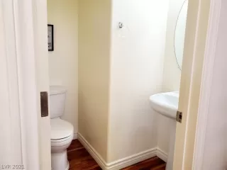 Photo #6: 2296338 Listing