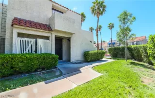 Photo #2: 2296380 Listing