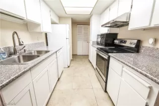 Photo #5: 2296380 Listing