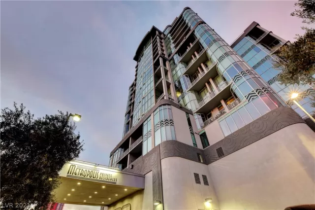 MLS: 2296404 Condo For Sale