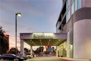 Photo #1: 2296404 Listing