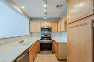 Photo #1: 2296406 Listing 