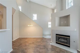 Photo #2: 2296406 Listing 